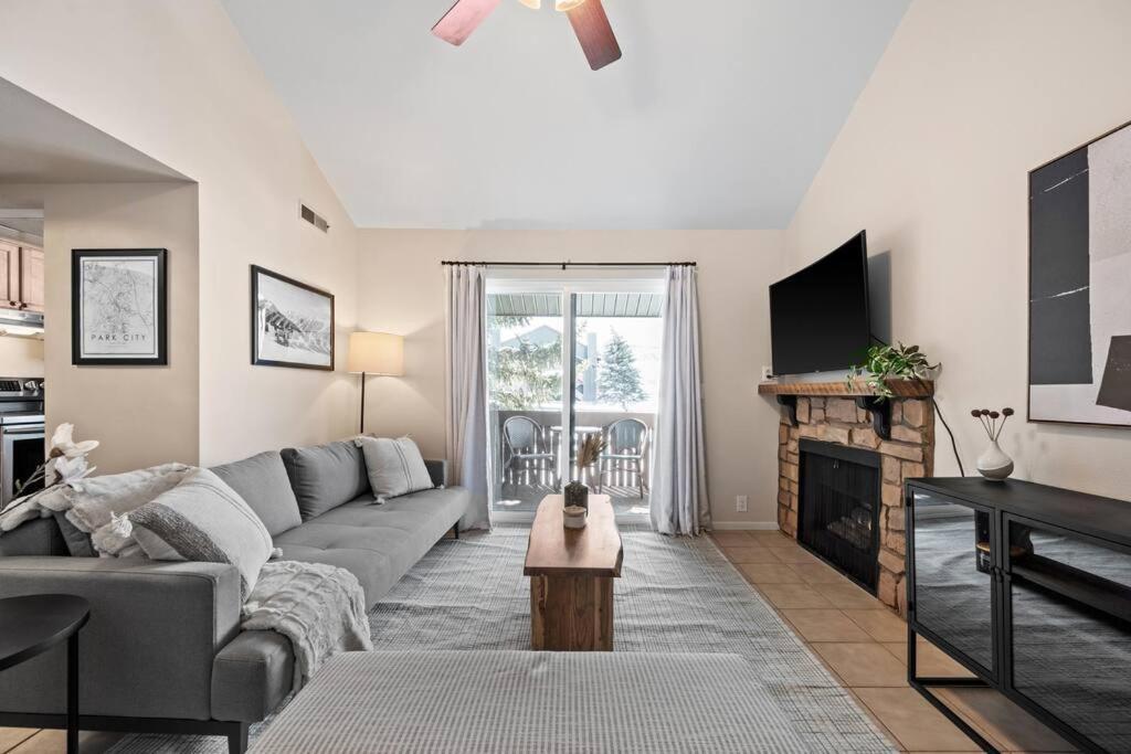 Cozy Top Floor Condo With Mountain Views Park City Extérieur photo